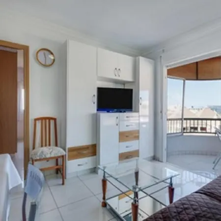 Torres Del Sol Los Cristianos ロスクリスティアーノス