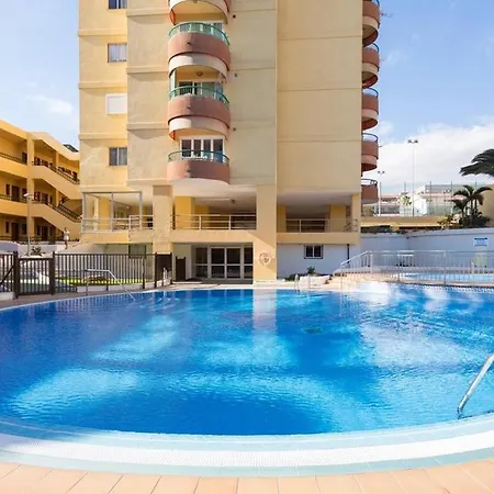 Torres Del Sol Los Cristianos 로스크리스티아노스